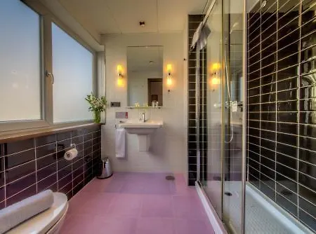 فندق Boutique Olom - Recommended For Adults Only كاديز