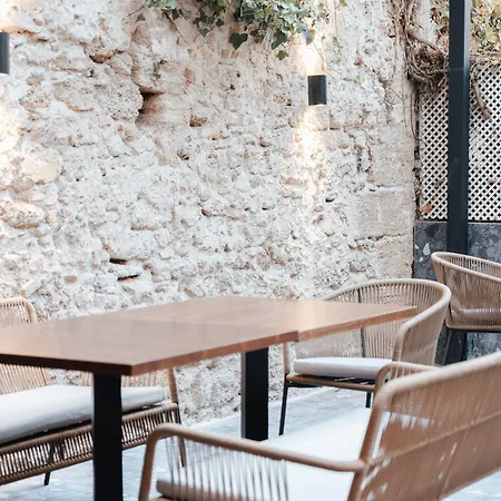 Boutique Olom - Recommended For Adults Only Cadix
